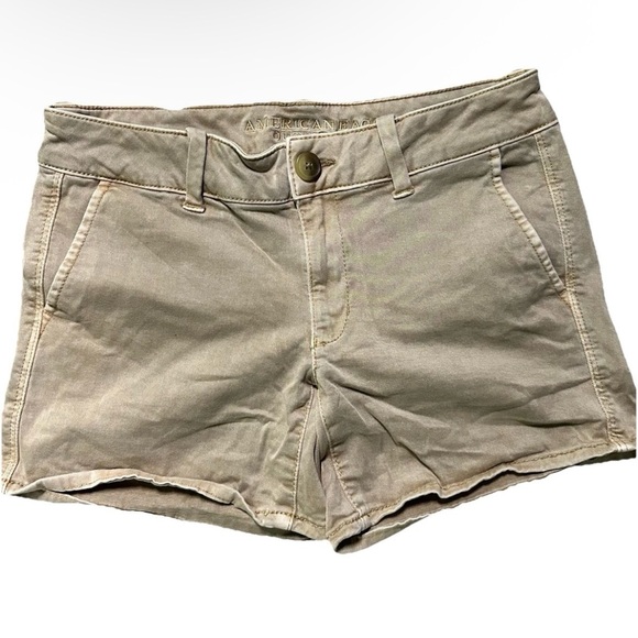 American Eagle Outfitters Pants - Women’s American Eagle Beige Super Stretch Midi Shorts Size 4